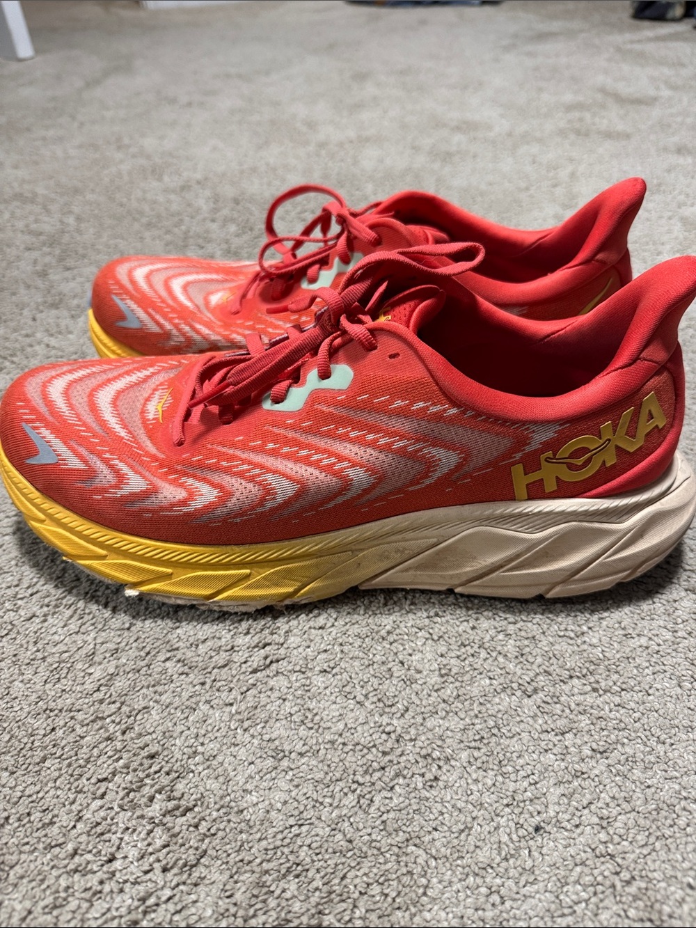 Hoka Arahi 6 - M Size 12 - Red and Yellow Cushioned Running Shoes - Picture 3 of 8